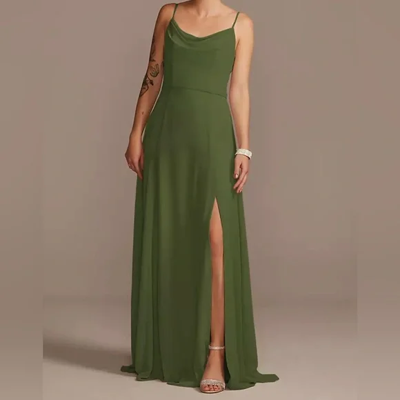 David's Bridal | Dresses | Green Bridesmaid Dress | Poshmark